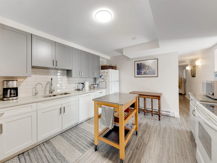 3 Crawford Bay, Port Moody, BC, V3H 3N3 - 25