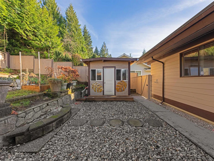 3 Crawford Bay, Port Moody, BC, V3H 3N3 - 18