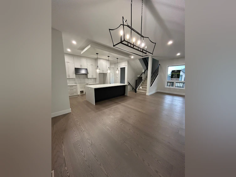 1527 Dayton Street, Coquitlam, BC, V3E 0L2 - 4