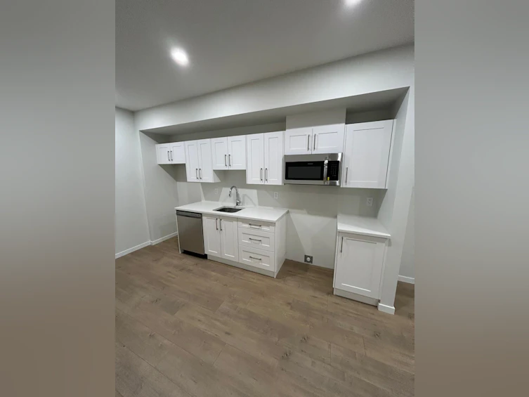 1527 Dayton Street, Coquitlam, BC, V3E 0L2 - 8