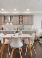2105 433 Sw Marine Drive