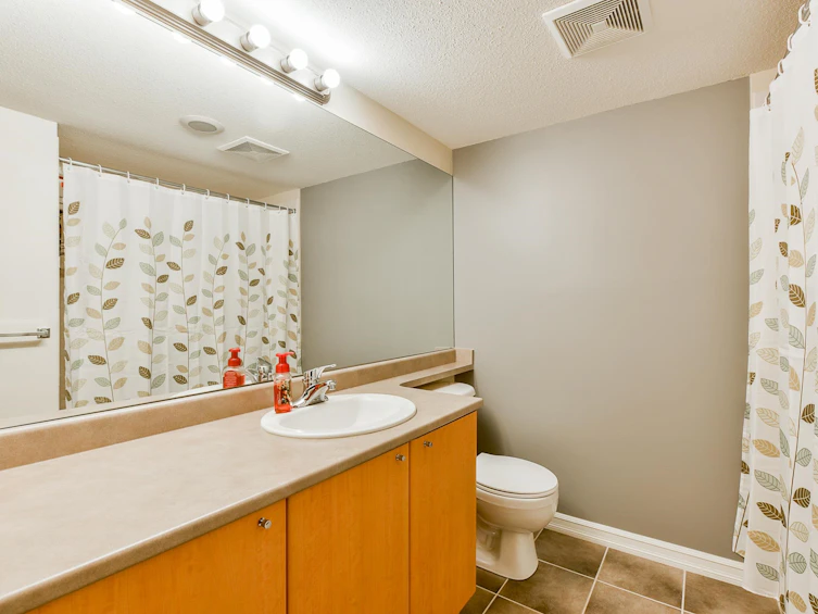313-10088 148 Street, Surrey, BC, V3R 3M9 - 9