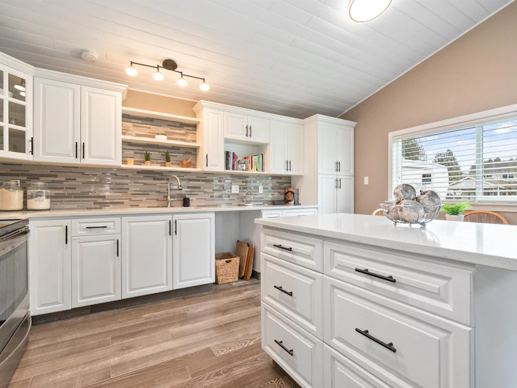 45258 Crescent Drive, Chilliwack, BC, V2P 1G6 - 2