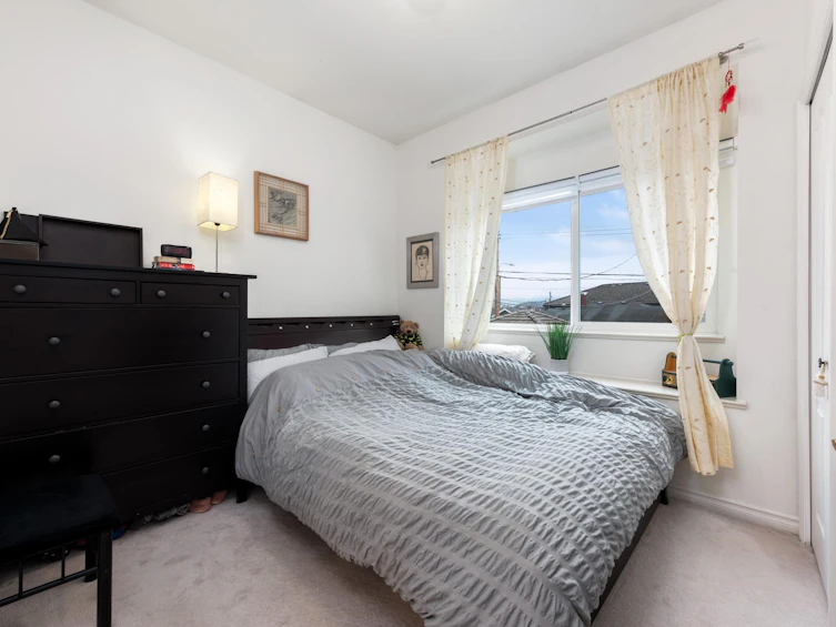 2423 E 4th Avenue, Vancouver, BC, V5M 1K1 - 5