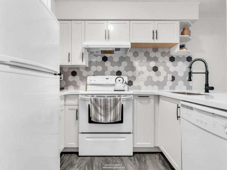 202-507 E 6th Avenue, Vancouver, BC, V5T 1K9 - 6