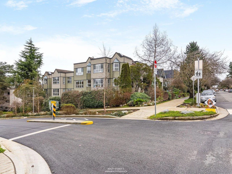 202 - 507 E 6th Avenue, Vancouver BC V5T 1K9