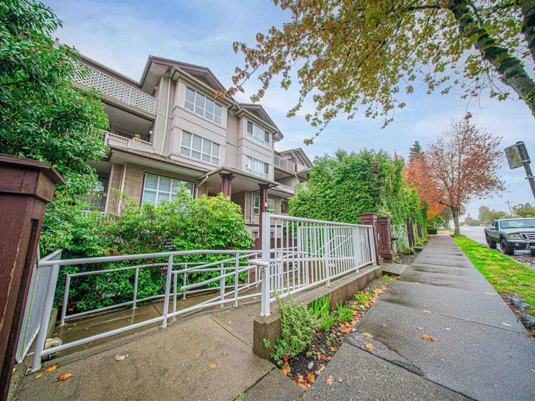 208-5355 Boundary Road, Vancouver, BC, V5R 6G2 - 23