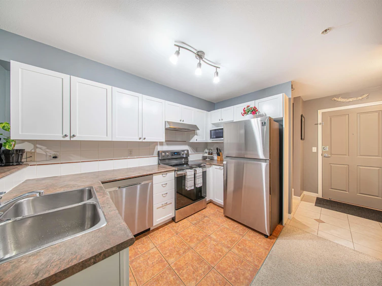 208-5355 Boundary Road, Vancouver, BC, V5R 6G2 - 7