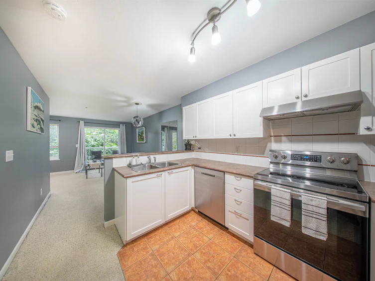 208-5355 Boundary Road, Vancouver, BC, V5R 6G2 - 9