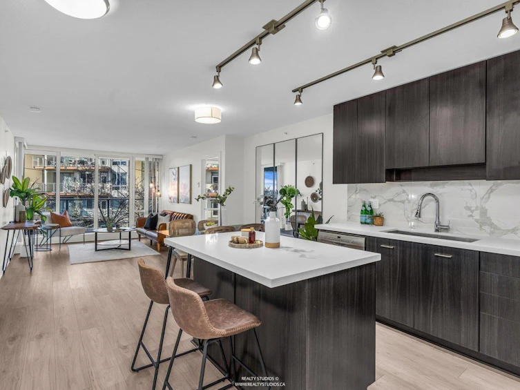 303-4189 Halifax Street, Burnaby, BC, V5C 0H9 - 9