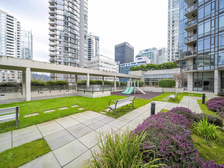 303-1211 Melville Street, Vancouver, BC, V6E 0A7 - 27