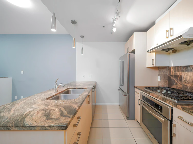 303-1211 Melville Street, Vancouver, BC, V6E 0A7 - 9
