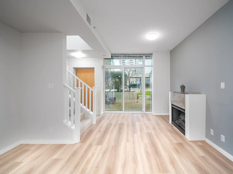 303-1211 Melville Street, Vancouver, BC, V6E 0A7 - 12