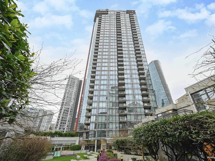 303-1211 Melville Street, Vancouver, BC, V6E 0A7