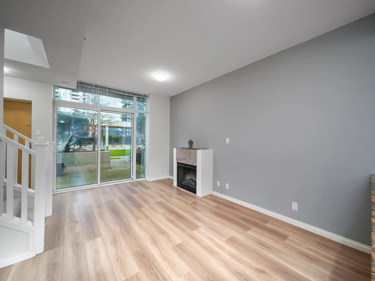 303-1211 Melville Street, Vancouver, BC, V6E 0A7 - 13
