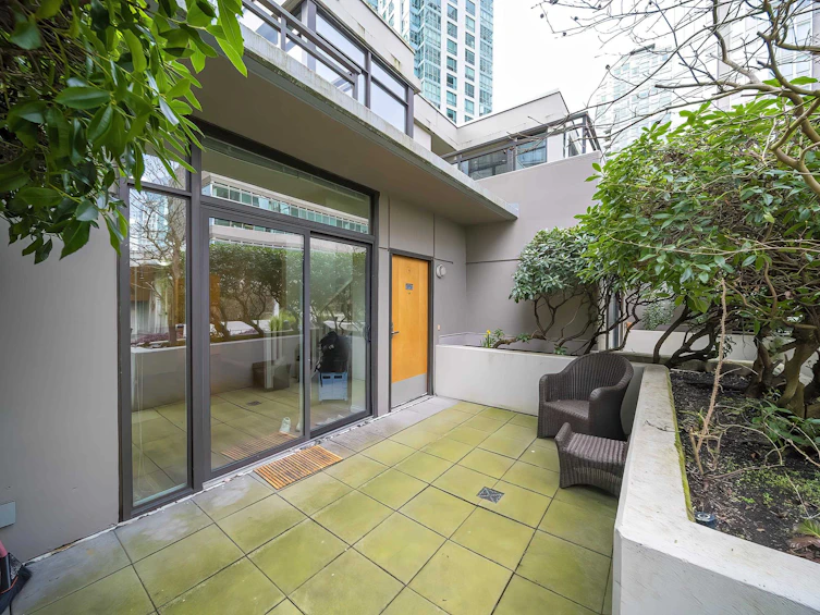 303-1211 Melville Street, Vancouver, BC, V6E 0A7 - 23