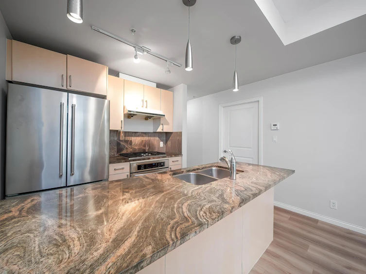 303-1211 Melville Street, Vancouver, BC, V6E 0A7 - 8