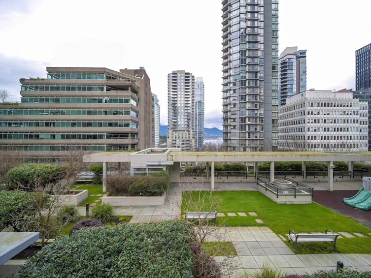 303-1211 Melville Street, Vancouver, BC, V6E 0A7 - 28