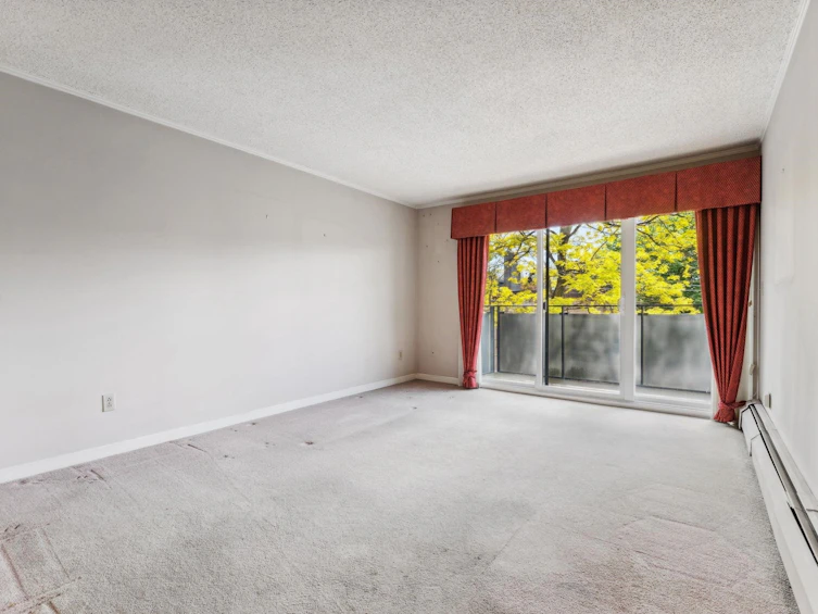 310-2416 W 3rd Avenue, Vancouver, BC, V6K 1L8 - 5