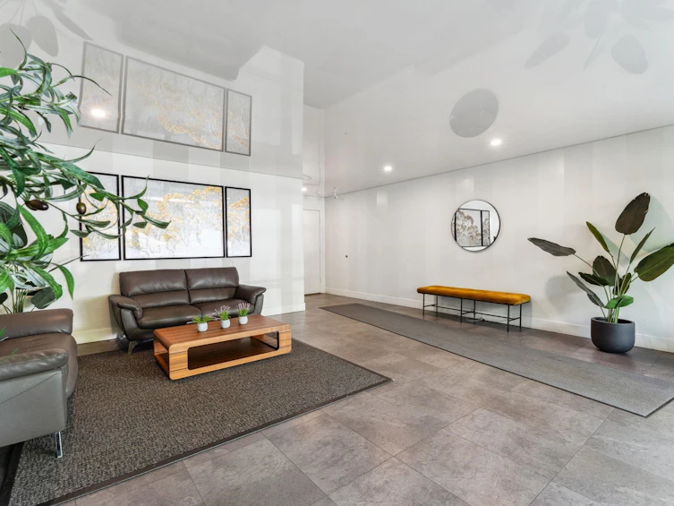 310-2416 W 3rd Avenue, Vancouver, BC, V6K 1L8 - 4