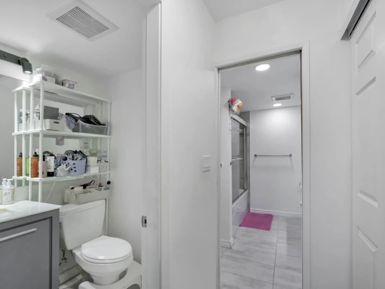 106-8720 No. 1 Road, Richmond, BC, V7C 4L5 - 31