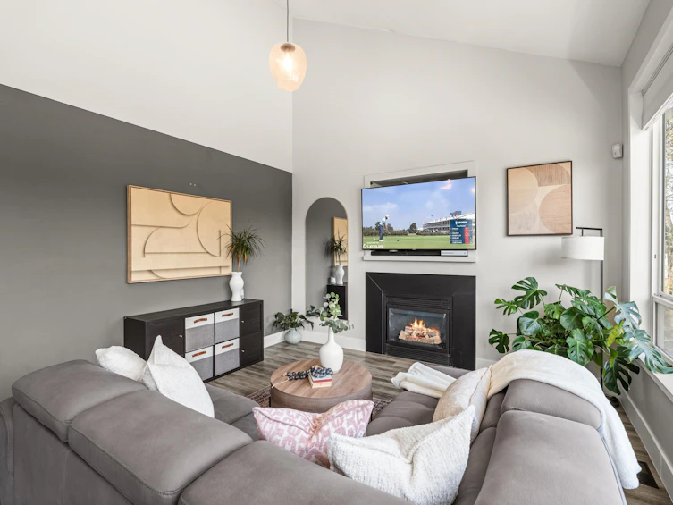 36047 Old Yale Road, Abbotsford, BC, V3G 2C6 - 2