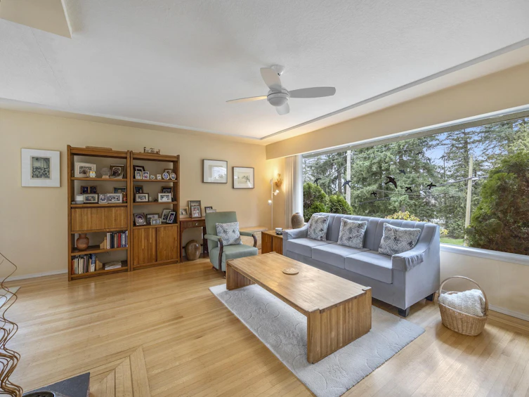 8608 Buller Avenue, Burnaby, BC, V5J 4V3 - 12
