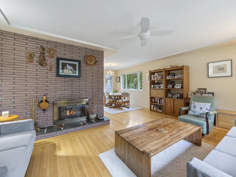 8608 Buller Avenue, Burnaby, BC, V5J 4V3 - 5