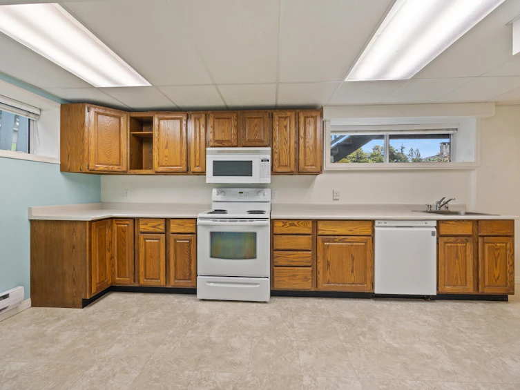 8608 Buller Avenue, Burnaby, BC, V5J 4V3 - 28