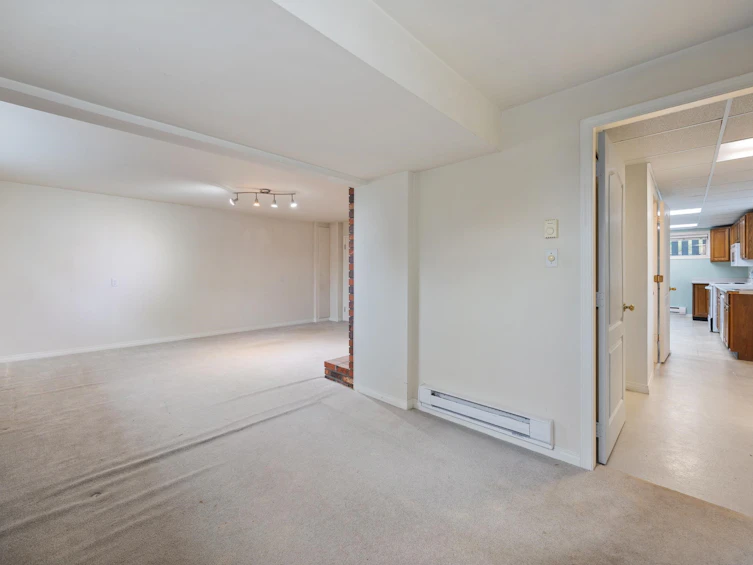 8608 Buller Avenue, Burnaby, BC, V5J 4V3 - 25