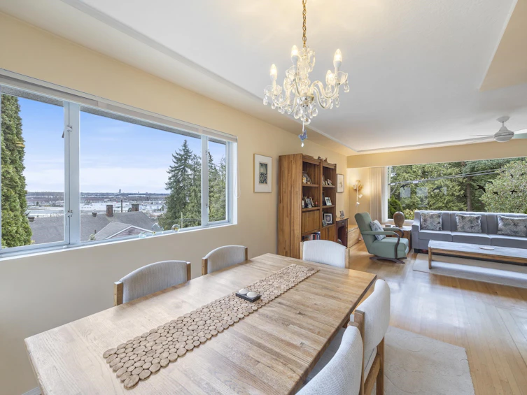 8608 Buller Avenue, Burnaby, BC, V5J 4V3 - 9