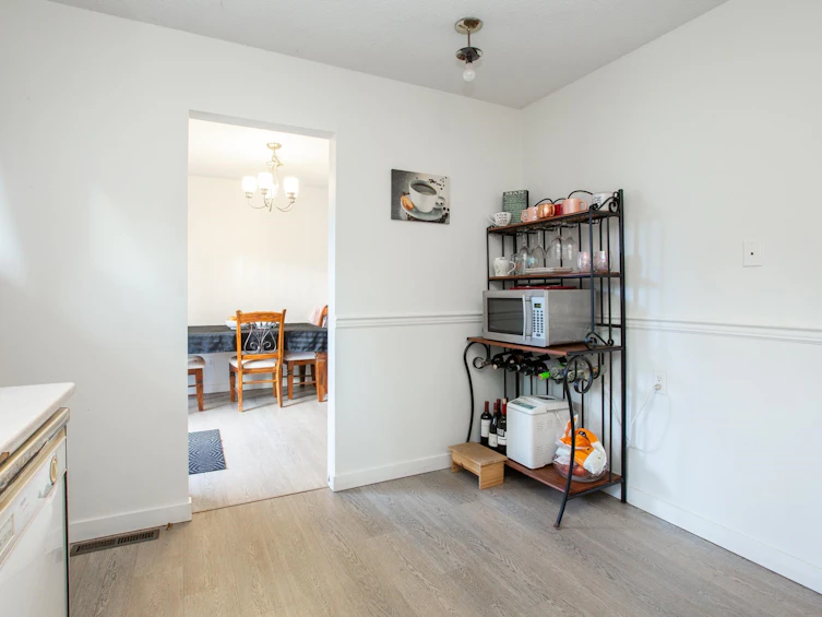 6221 175a Street, Surrey, BC, V3S 4S3 - 11