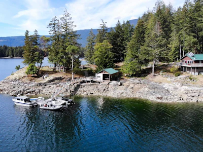 DL6129 Nelson Island - 5