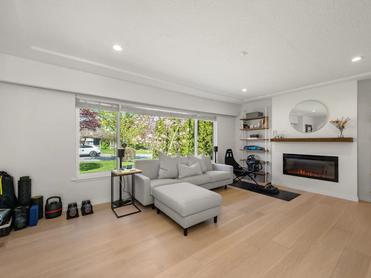 2566 Mcbain Avenue, Vancouver, BC, V6L 2C6 - 3
