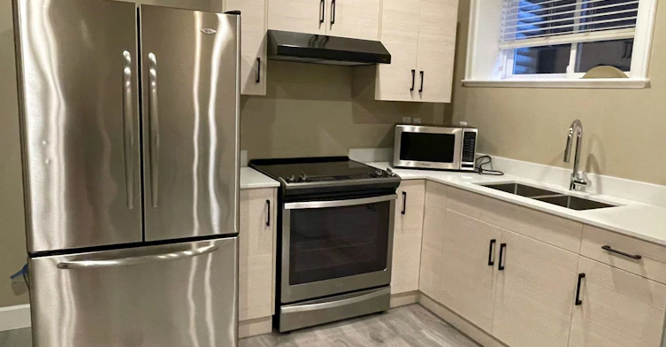 3xx7 162 Street, Surrey, BC, V3Z 7E1 - 4