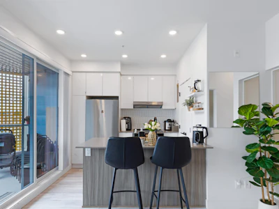 406-32828 Landeau Place - 2