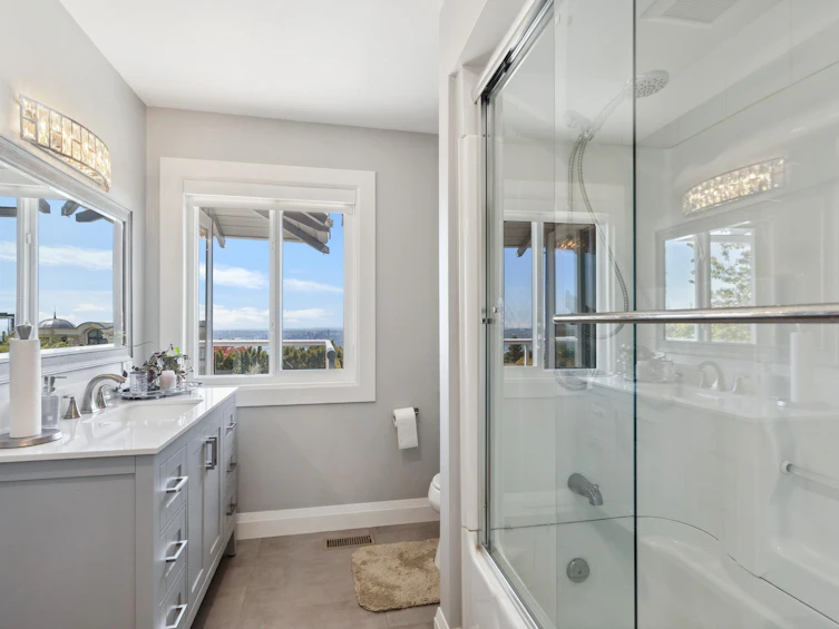 1111 Gilston Road, West Vancouver, BC, V7S 2E7 - 14