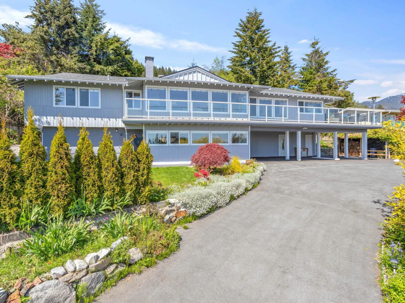 1111 Gilston Road, West Vancouver BC V7S 2E7