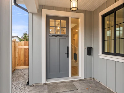 4880 Garry Street - 5