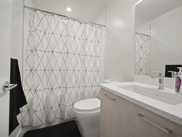 405-10777 138 Street, Surrey, BC, V3T 0T5 - 11