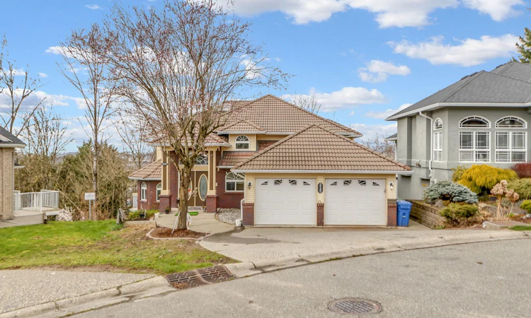 3737 Lethbridge Drive