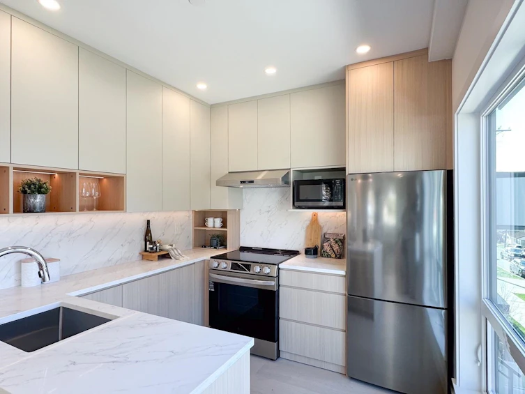 1-3800 Pender Street, Burnaby, BC, V5C 2L5 - 10