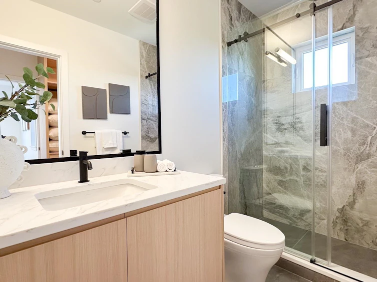 1-3800 Pender Street, Burnaby, BC, V5C 2L5 - 18