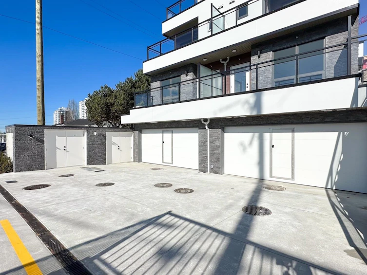 1-3800 Pender Street, Burnaby, BC, V5C 2L5 - 31