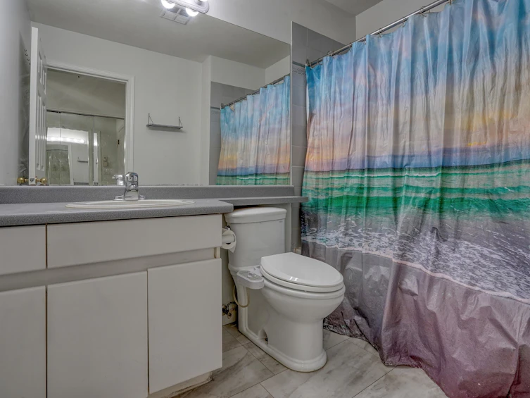 110-14981 101a Avenue, Surrey, BC, V3R 0T1 - 27