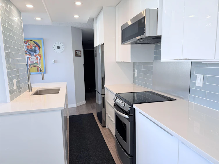 1501-1740 Comox Street, Vancouver, BC, V6G 2Z1 - 11