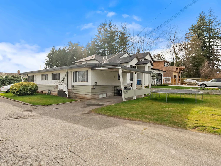 33460 Hawthorne Avenue, Abbotsford, BC, V2S 1B8 - 33
