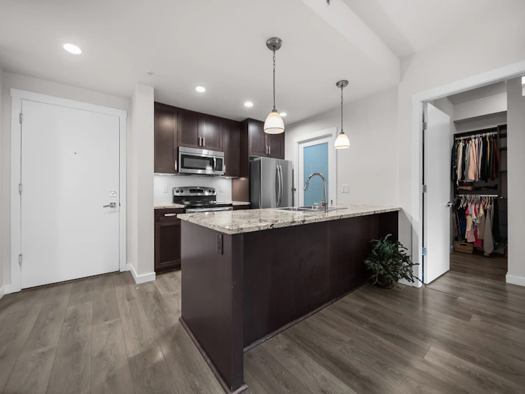 404-2238 Whatcom Road, Abbotsford, BC, V3G 0E6 - 21