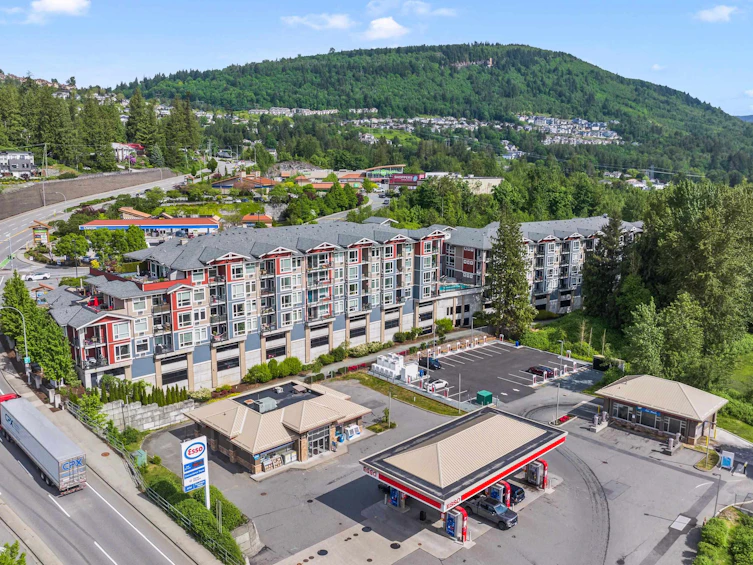 404-2238 Whatcom Road, Abbotsford, BC, V3G 0E6 - 3