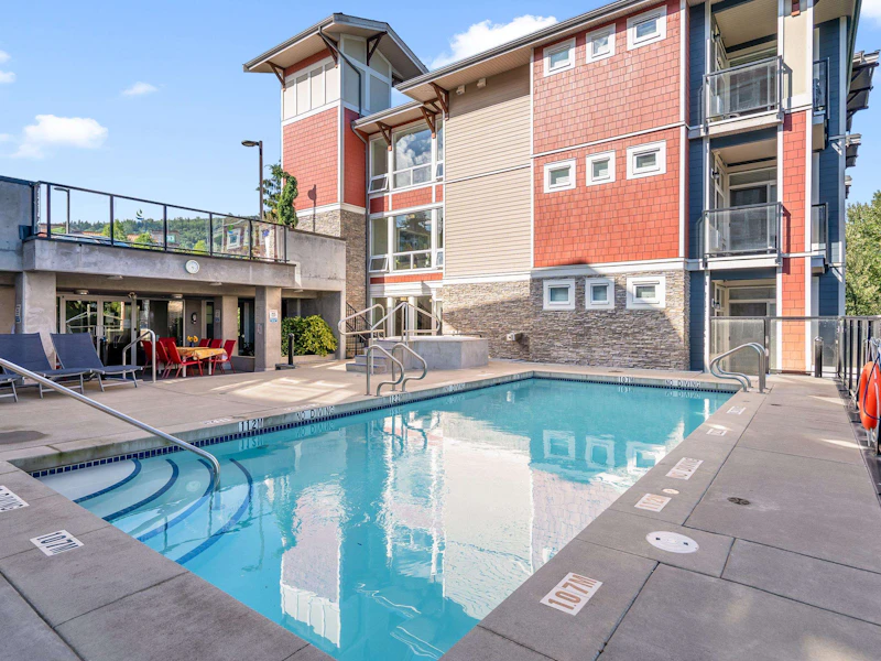 404 - 2238 Whatcom Road, Abbotsford BC V3G 1Y8